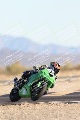 media/Dec-07-2025-CVMA (Sun) [[3e7d2de5dc]]/Race 16-Formula Middleweight/